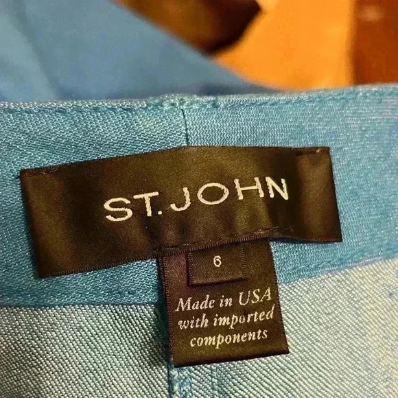 ST. John Blue Mid-Rise Skinny Leg Cropped Jeans USA
Size 6 - Picture 2 of 8